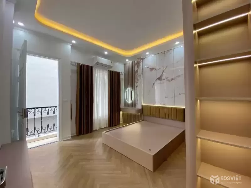 Bán nhà phố Thuỵ Phương 38m2, dân xây 5 tầng, cạnh chợ Vẽ chỉ 7 tỷ