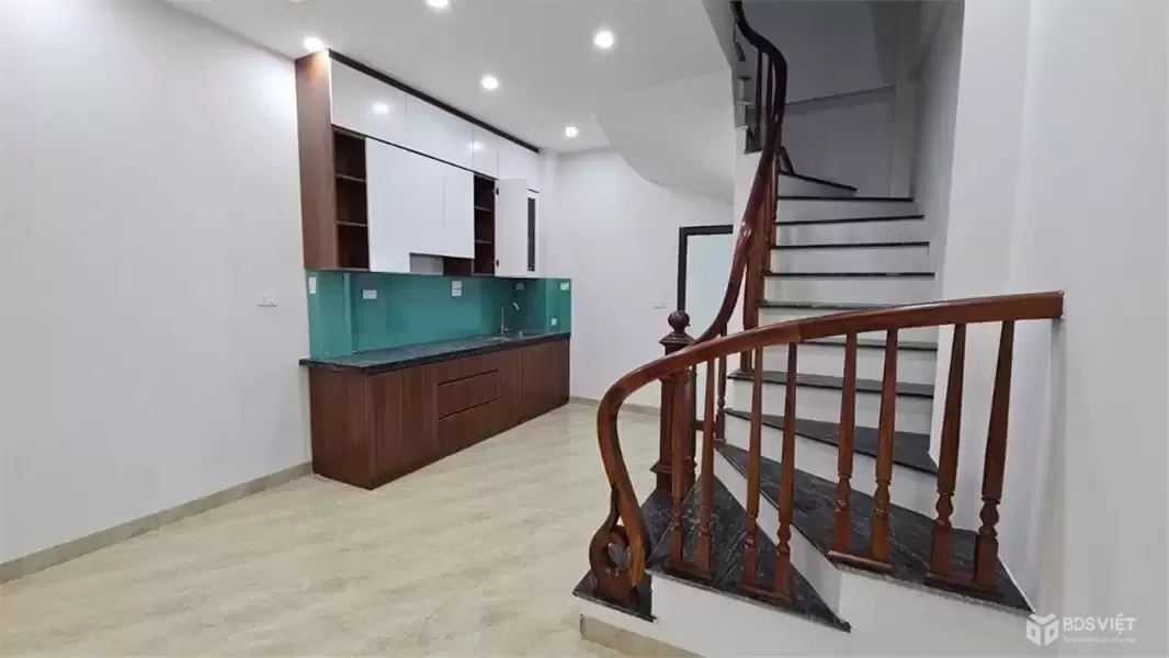 Bán nhà Kẻ Vẽ 37m2, dân xây 5 tầng, ô tô đỗ cửa, 6,8 tỷ có thương lượng