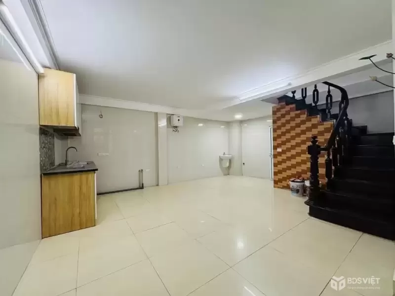 Bán nhà Kẻ Vẽ 39m2, ô tô đỗ cửa, 5 tầng, 6,8 tỷ có thương lượng