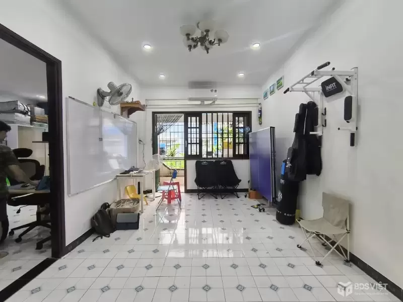 Bán chung cư Cách Mạng Tháng 8, 54m2, ngay mặt tiền Trương Chinh, Tân Bình, chỉ hơn 2 tỷ