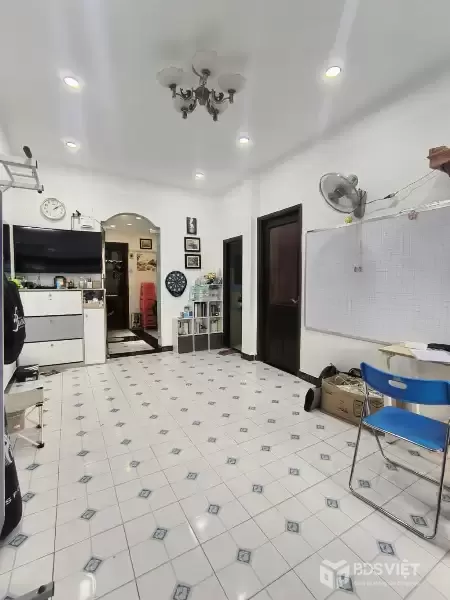 Bán chung cư Cách Mạng Tháng 8, 54m2, ngay mặt tiền Trương Chinh, Tân Bình, chỉ hơn 2 tỷ