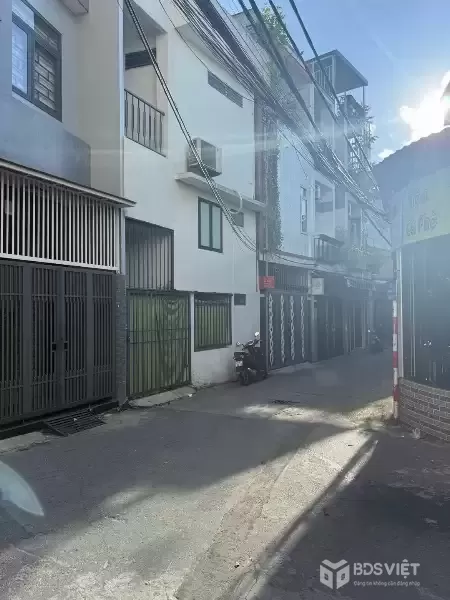 Ô TÔ ĐỖ TRƯỚC CỬA ĐIỆN BIÊN PHỦ - NHÀ 3 TẦNG -  GIÁ KHÔNG THỂ TỐT HƠN