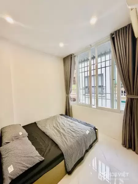 Chỉ 6 tỷ sở hữu ngay nhà gần phố Lạc Long Quân 36m², 5 tầng, dân xây