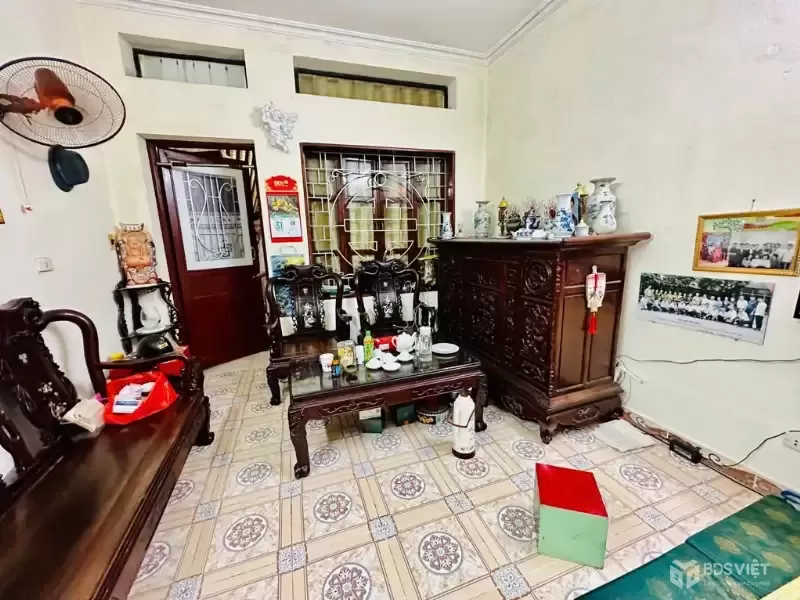 (Hiếm) Nghi Tàm - lô góc - ngõ đẹp - nông 10m oto tránh - 80m2 chỉ 21 tỷ.