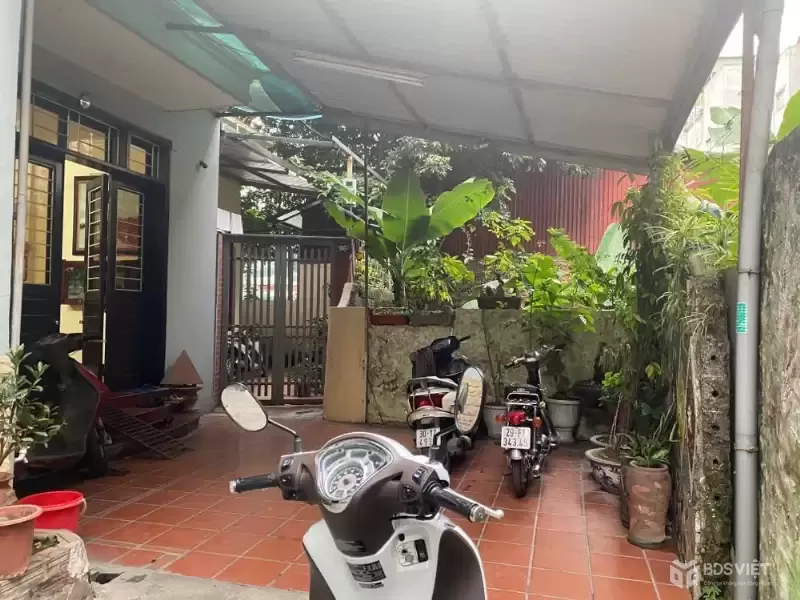 (Hiếm) Nghi Tàm - lô góc - ngõ đẹp - nông 10m oto tránh - 80m2 chỉ 21 tỷ.