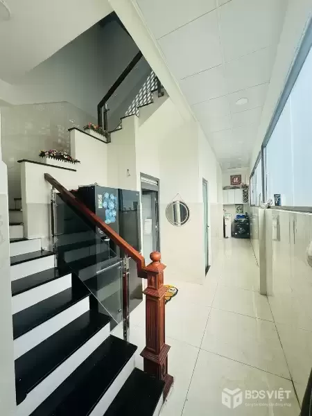 BÁN NHÀ LÔ GÓC 2 MT ĐƯỜNG SỐ 8, LINH XUÂN