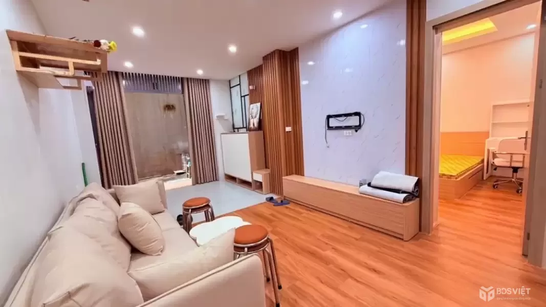 TẬP THỂ CẦU GIẤY TẦNG 1-DT 60M 2 NGỦ 2 WC  GIÁ 5,15 TỶ,NGÕ Ô TÔ TẢI TRÁNH