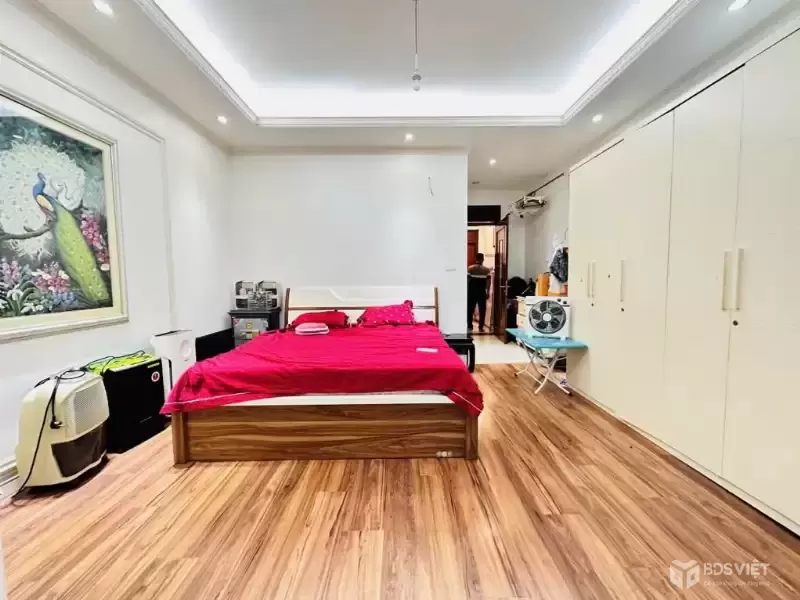 Âu Cơ nhà siêu đẹp - ngõ thông - VF3 qua nhà - 75m2 giá 19 tỷ