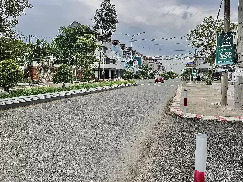 Cần bán nhà 1 trệt 1 lầu KDC đầu tư mới Đang phát triển, giá các căn góc rẻ như căn thường xây mới hoàn toàn
