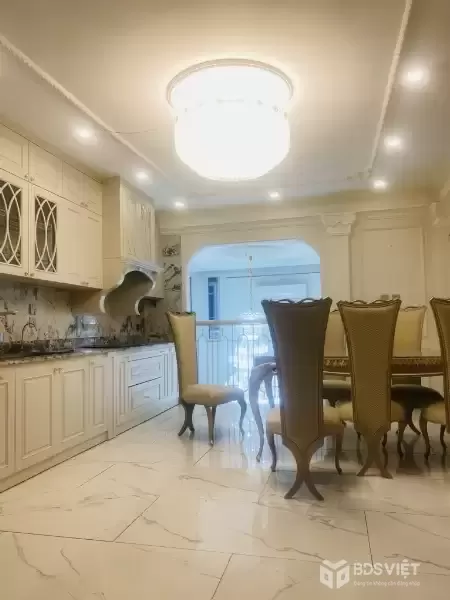 HOÀNG HOA THÁM 45M x7 TẦNG CHỈ 9,8 TỶ,CÁCH Ô TÔ 30M,NỘI THẤT TIỀN TỶ,NGÕ THÔNG