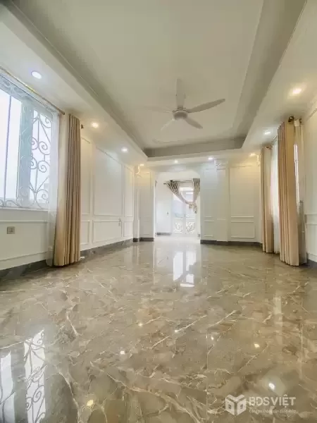 HOÀNG HOA THÁM 45M x7 TẦNG CHỈ 9,8 TỶ,CÁCH Ô TÔ 30M,NỘI THẤT TIỀN TỶ,NGÕ THÔNG
