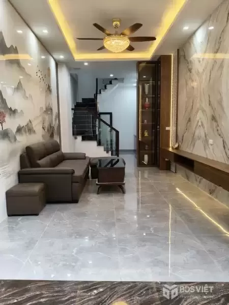 Nhà Mỹ Đình 35m2, 5 tầng, gần ô tô.  Giá chỉ 6,3 tỷ, sổ đỏ chính chủ