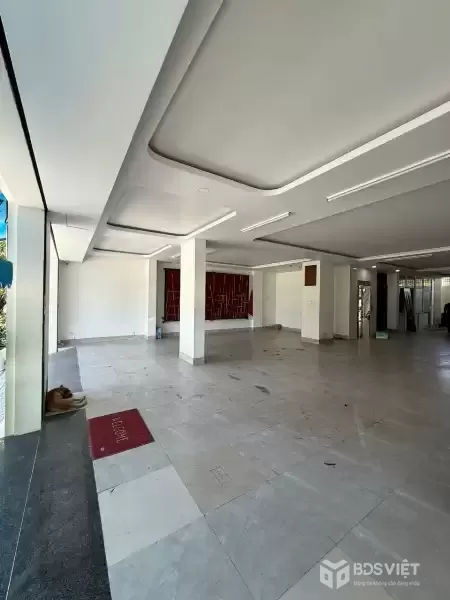 CHO THUÊ NHÀ ( 3 TẦNG) DTSD :600M2