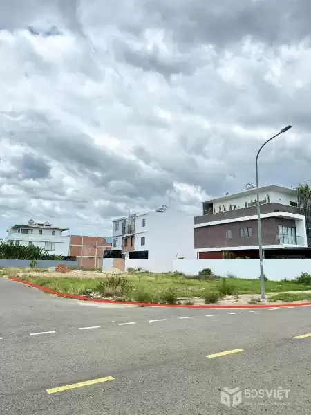 Bán lô góc khu đô thị Mỹ Gia - Gói 2 giá 51.5tr/m2 bao tiền ép cọc và thiết kế.