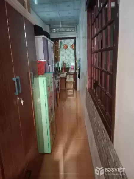BÁN NHÀ CẤP 4 MẶT TIỀN ĐƯỜNG LÊ HỒNG PHONG - TT KHÁNH VĨNH.