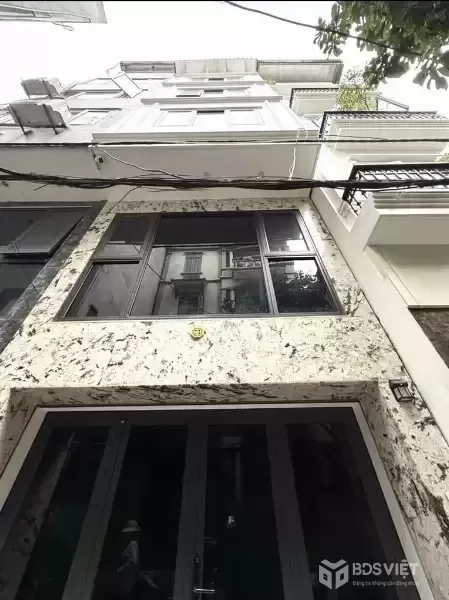YÊN HÒA 42M-13,5 TỶ-10M RA PHỐ,Ô TÔ ĐỖ CỬA,2 THOÁNG,NỘI THẤT XỊN,SỔ VUÔNG ĐẸP