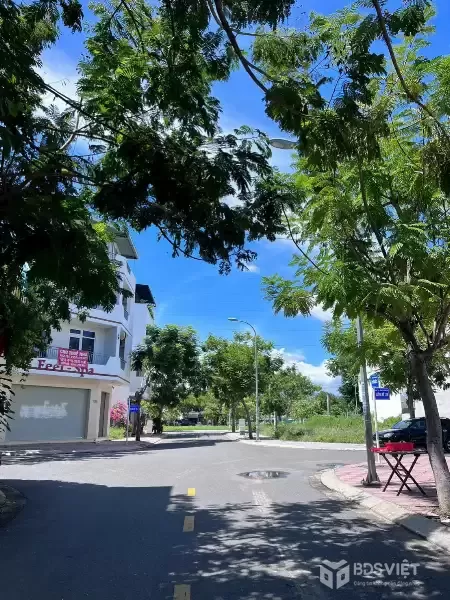 Bán nhà 3 tầng KĐT Hà Quang 2, phường Nam Nha Trang (Phước Hải) Giá 9,2 tỷ 