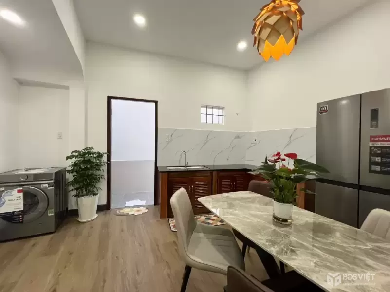 Căn nhà hẽm Cầu Dứa Phú Nông ngay Trung tâm phường Tây Nha Trang sát cạnh chợ,bách hóa xanh
