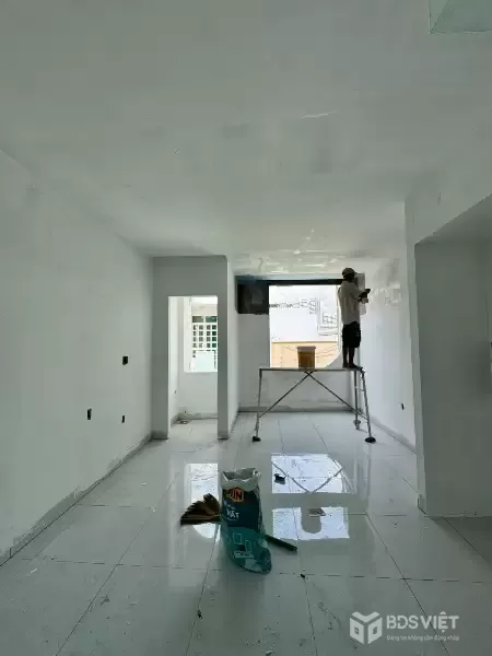 Nhà phố hiện đại đang hoàn thiện nội thất – Lô nhì mặt tiền HXH H.Tấn Phát, Quận 7-Giá rẻ