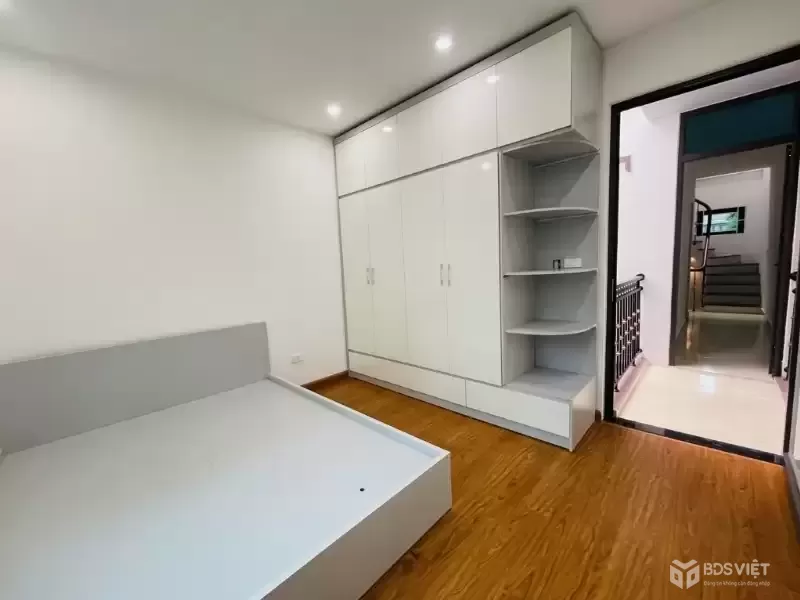 HOÀNG SÂM DT 35M CHỈ 7,35 TỶ PHÂN LÔ,2 THOÁNG,Ô TÔ TRÁNH 15M,FULL NỘI THẤT