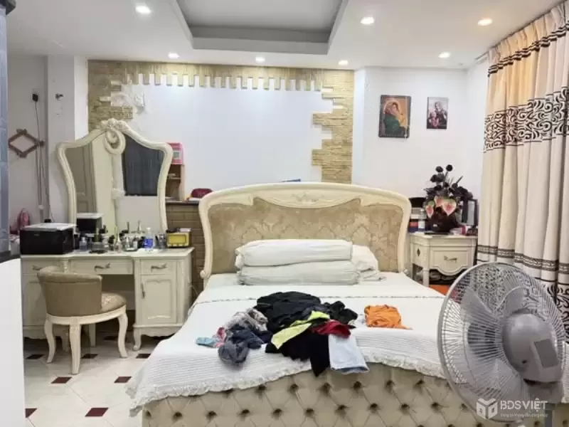 Nhà Đường Nguyễn Thị Minh Khai Phường Bến Thành Quận 1 Cũ.