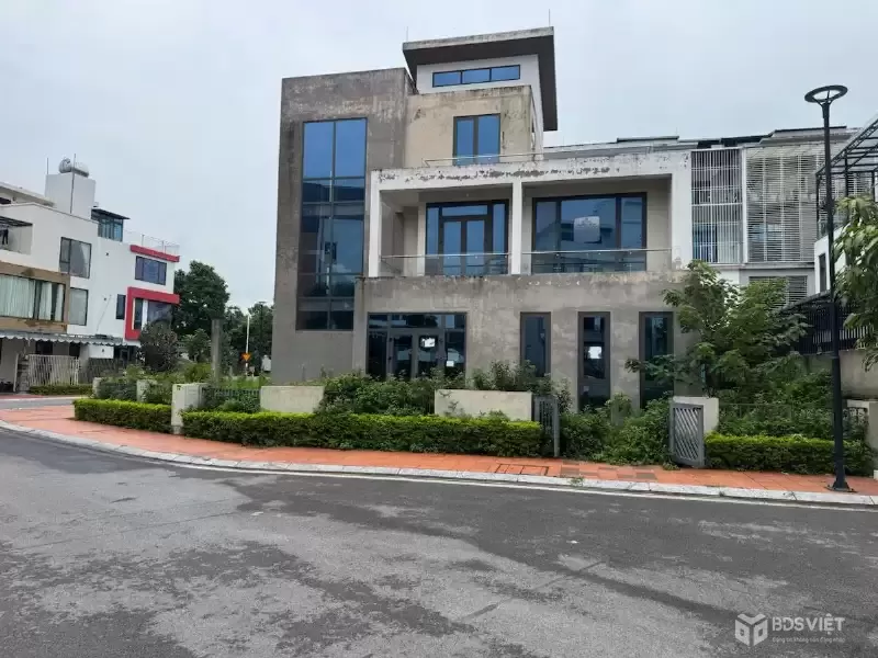 SIÊU PHẨM BIỆT THỰ ĐƠN LẬP- VỊ TRÍ ĐẸP - LÔ GÓC 4 MẶT THOÁNG - LAN VIÊN - GIA LÂM