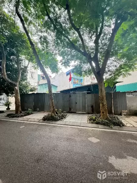 LÔ GÓC - VIEW HỒ - KHU PHÂN LÔ TĐC THANH AM - LONG BIÊN - GẦN CẦU ĐUỐNG