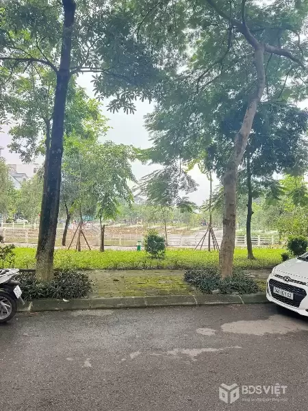 LÔ GÓC - VIEW HỒ - KHU PHÂN LÔ TĐC THANH AM - LONG BIÊN - GẦN CẦU ĐUỐNG