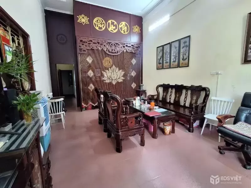 BÁN NHÀ MẶT PHỐ NGÔ GIA TỰ,  VỈA HÈ ĐÁ BÓNG, KINH DOANH ĐỈNH - LONG BIÊN HÀ NỘI