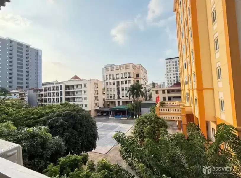 HÀNG HIẾM HOÀNG QUỐC VIỆT, NGÕ NÔNG, GẦN PHỐ, FULL NỘI THẤT – 4 TẦNG, NHỈNH 7 TỶ