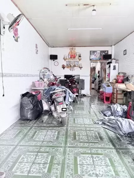 Mặt Tiền Đường Nguyễn Lộ Trạch, Quận Tân Phú  - 74m2 (4 x 18)m - Cấp 4