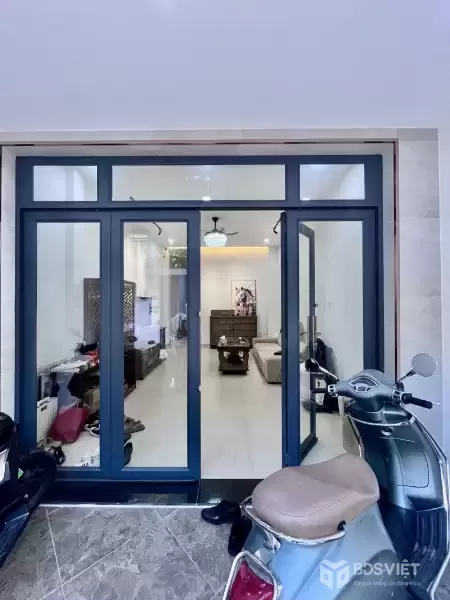 Oto Nhà Đẹp Gần Aeon Giáp Ngã 4 Bốn Xã Ở Ngay 56m Trệt+Lầu Nhỉnh 5 Tỷ