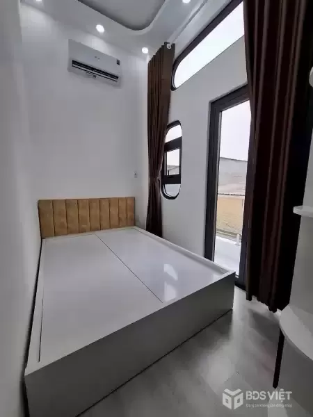 Bán Gấp Nhà Hẻm Huỳnh Tấn Phát Q7, 32m2, 2 Tầng, Giá Hời Chỉ 2.9 Tỷ, Sổ Hồng