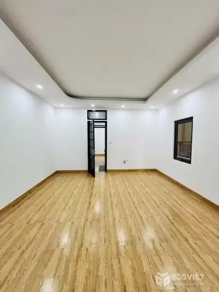 Bán nhà mới Liên Mạc 40m2, 5T, mặt tiền 4m, ô tô tránh đỗ cửa, giá 6 tỷ