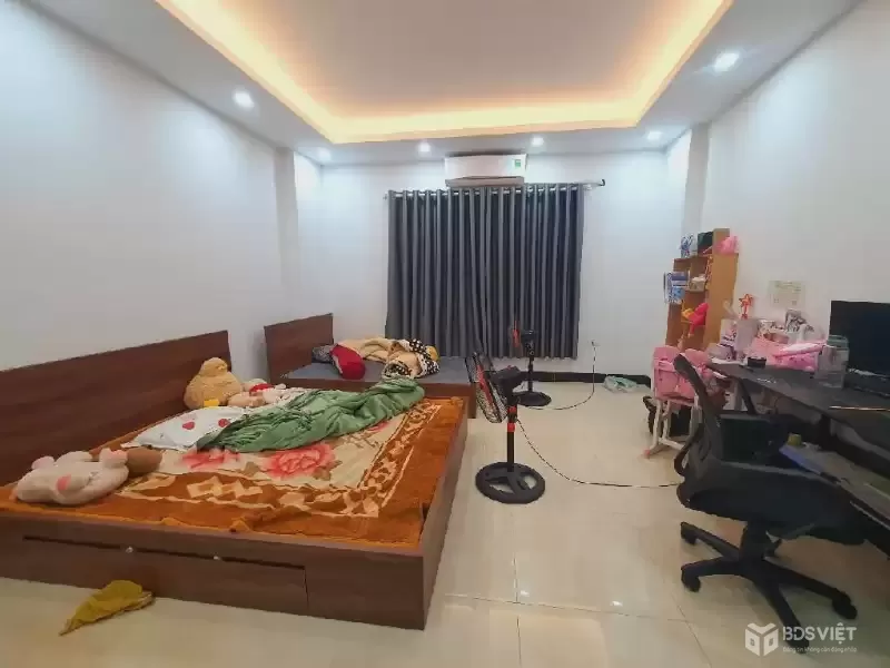 Bán nhà Văn Tiến Dũng 42m2, 5 tầng, ô tô tránh trước cửa, gần Vinhomes Wonder