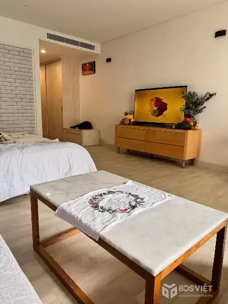 bán căn Goldcost view hồ bơi và xéo biển tầng 14, DT 52m2