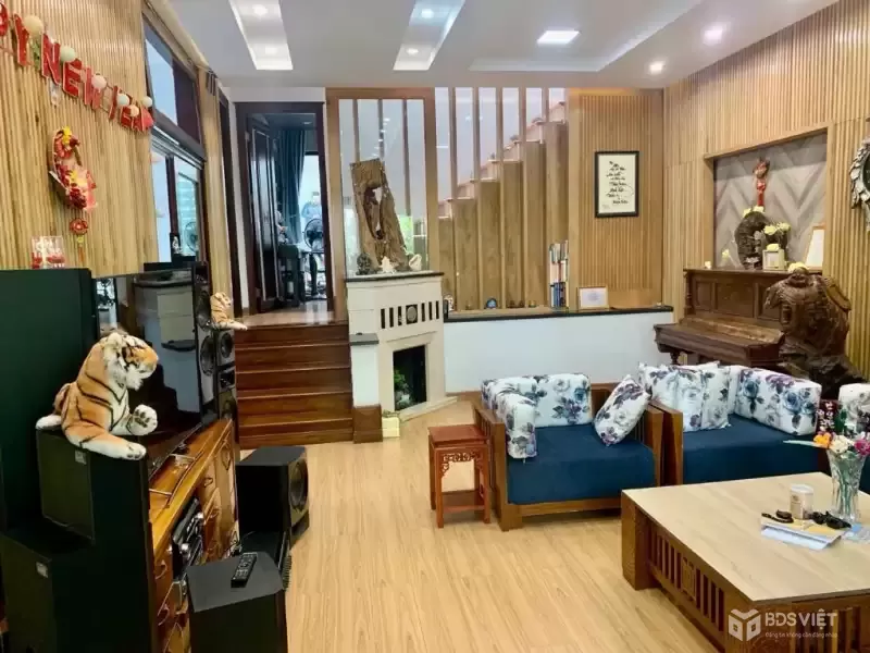 Biệt Thự Sân Vườn Cần Sang Nhượng  - Gần Trường SkyLine - Khu Biệt Thự Thăng Long - Giá 19 tỷ