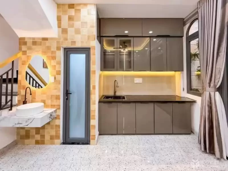 Nhà Đường Nguyễn Đình Chính Quận Phú Nhuận Cũ.