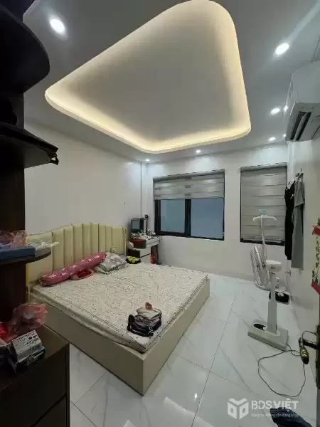 Bán nhà 58m2, 6 tầng ô tô tránh, gần công viên lớn Hà Nội – Cầu Diễn