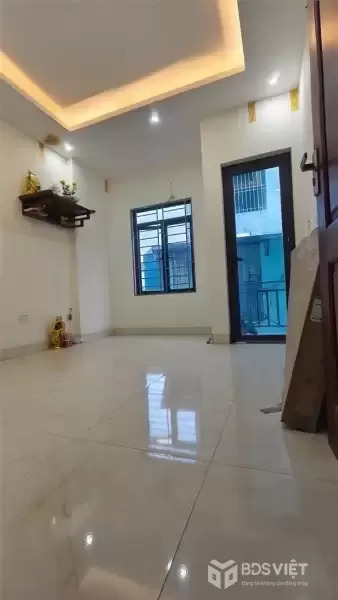 Bán nhà 38m2, 5 tầng, Văn Tiến Dũng, ô tô đỗ cửa