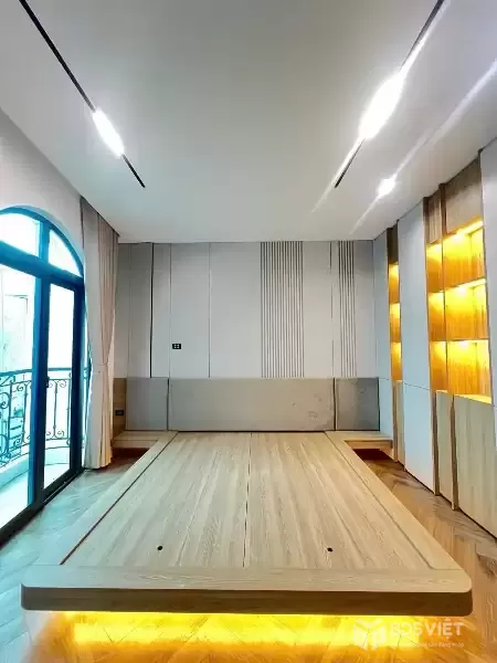 VIP ĐỖ ĐỨC DỤC - VÀI BƯỚC RA Ô TÔ - NHÀ ĐẸP MỚI TINH - THANG MÁY XỊN - TIỆN ÍCH VÔ VÀN