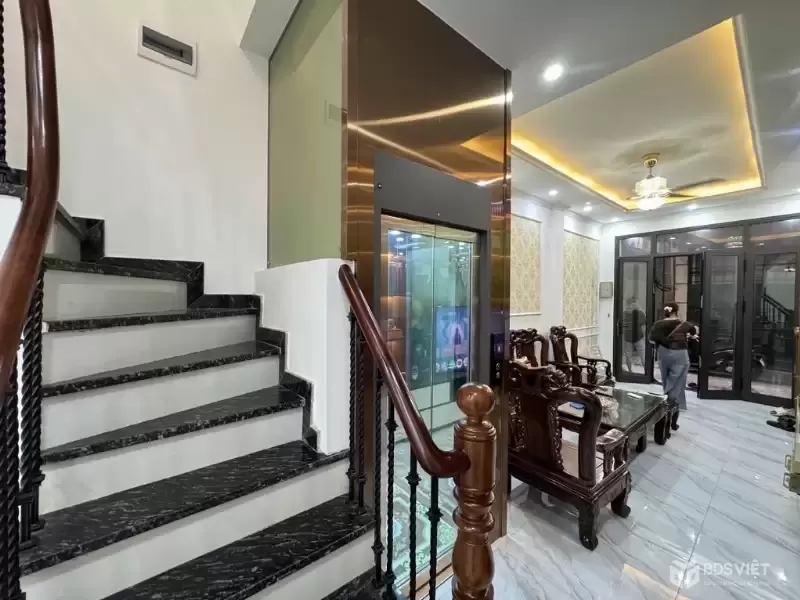 THỤY KHUÊ DT 45M,THANG MÁY-15,8 TỶ,NGÕ RỘNG 3M,THOÁNG SÁNG,20M RA PHỐ