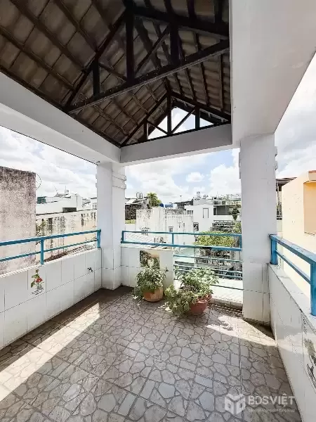 Nhà Đường Nguyễn Đình Chính Quận Phú Nhuận Phường 15.