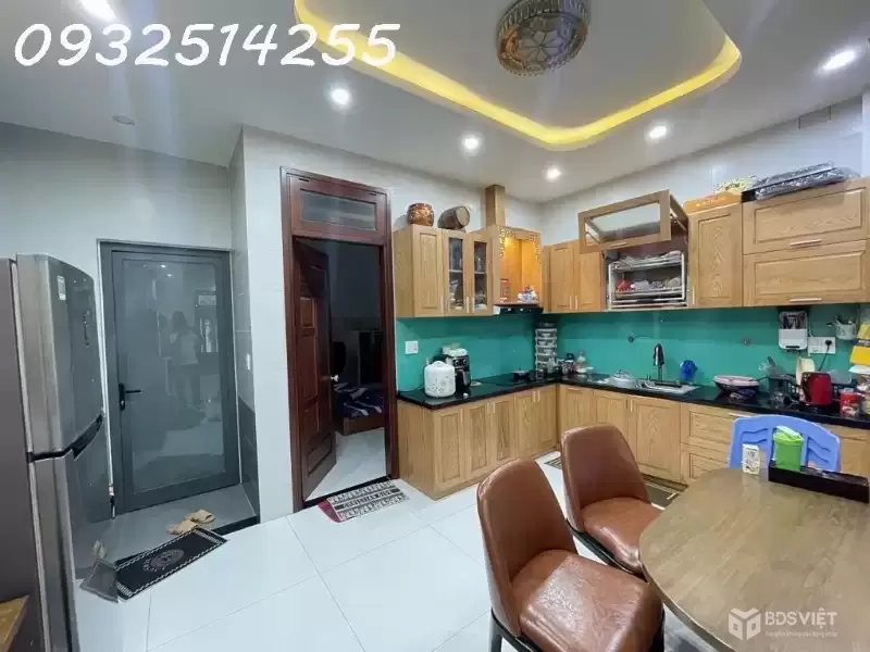 55 - Nguyễn Thành Hãn - Khu quân đội - Nhà 3 Tầng 3 mê kiên cố -105m2 - Nhà Sang - Đẹp - Hiện Đại - Giá nhỉnh 8 tỷ