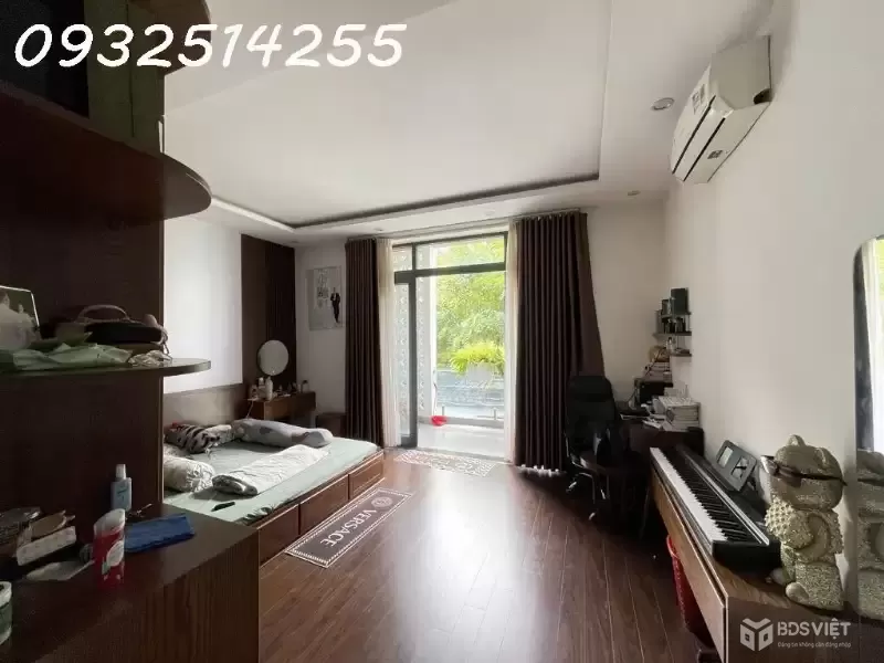 55 - Nguyễn Thành Hãn - Khu quân đội - Nhà 3 Tầng 3 mê kiên cố -105m2 - Nhà Sang - Đẹp - Hiện Đại - Giá nhỉnh 8 tỷ