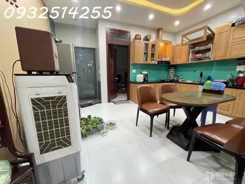 55 - Nguyễn Thành Hãn - Khu quân đội - Nhà 3 Tầng 3 mê kiên cố -105m2 - Nhà Sang - Đẹp - Hiện Đại - Giá nhỉnh 8 tỷ