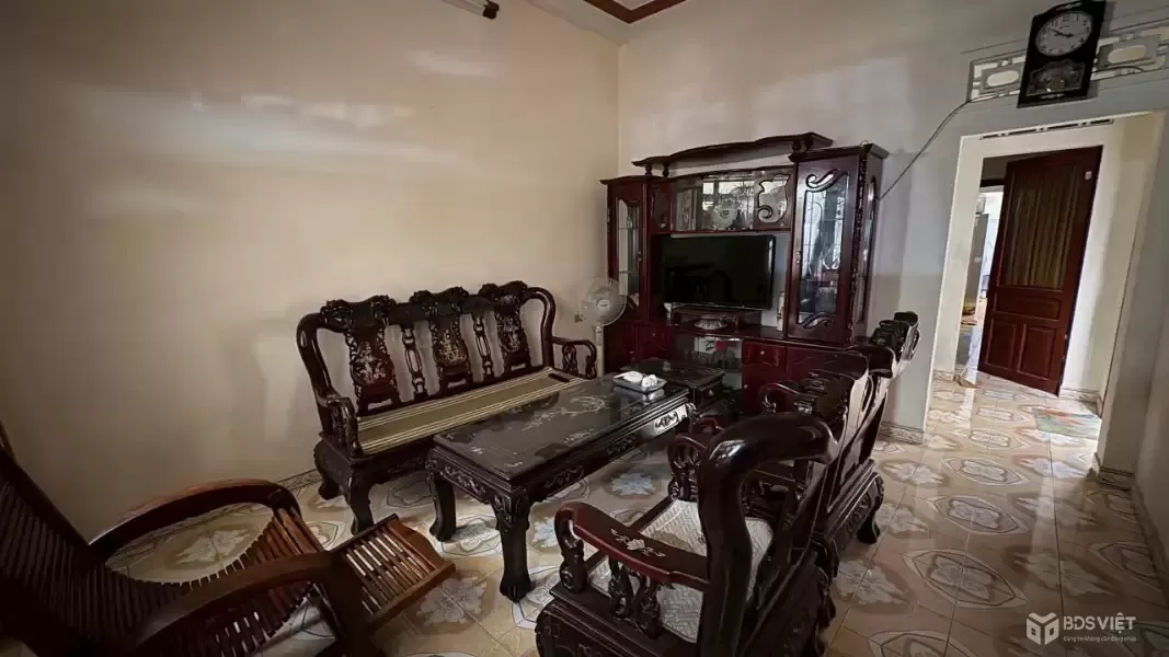 Bán nhà 2 tầng ngay vòng xoay Hoàng Diệu, mặt tiền đường Nguyễn Thị Định Phường Phước Long (phường Nam Nha Trang), Khánh Hòa.