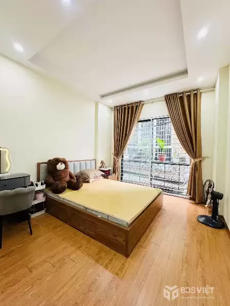 NGỌC THUỴ LONG BIÊN 40M2 , gần ô tô gần đường 40m, ở sướng