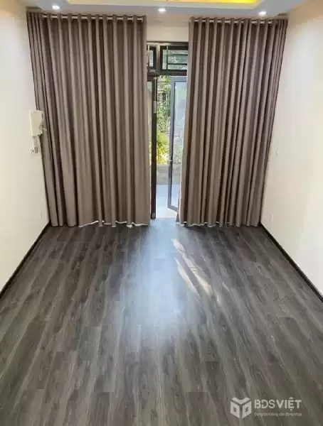 Với Nhỉnh 3 Tỷ có ngay nhà Trung Tâm Thành Phố - Nguyễn Hoàng 55m2 - 2 tầng kiên cố - Không lỗi phong thuỷ
