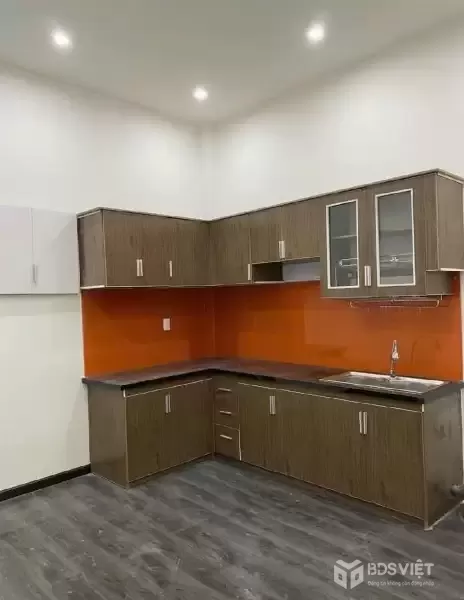 Với Nhỉnh 3 Tỷ có ngay nhà Trung Tâm Thành Phố - Nguyễn Hoàng 55m2 - 2 tầng kiên cố - Không lỗi phong thuỷ